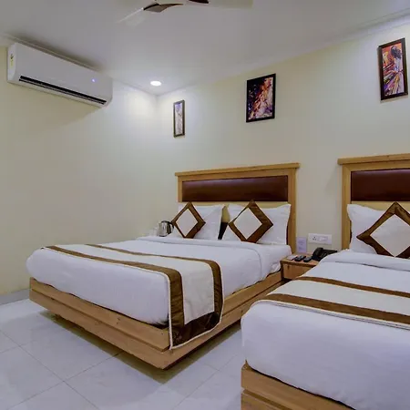 Hotel Amar International New Delhi Exterior photo