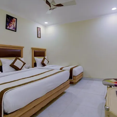 Hotel Amar International New Delhi Exterior photo